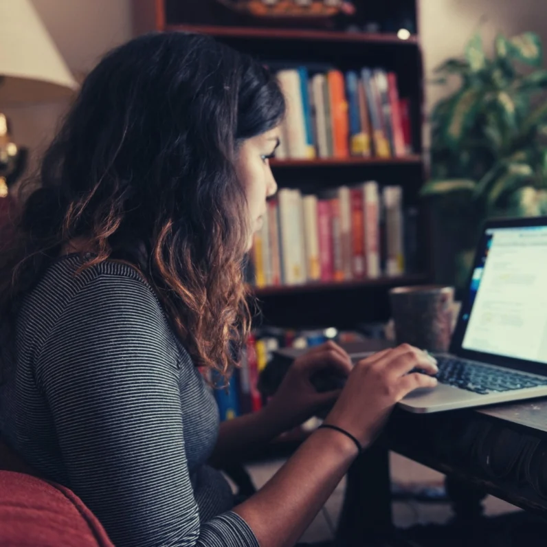 From Humble Beginnings to Six-Figure Success: Unpacking the Amazon Influencer Strategy with Andreea Matei